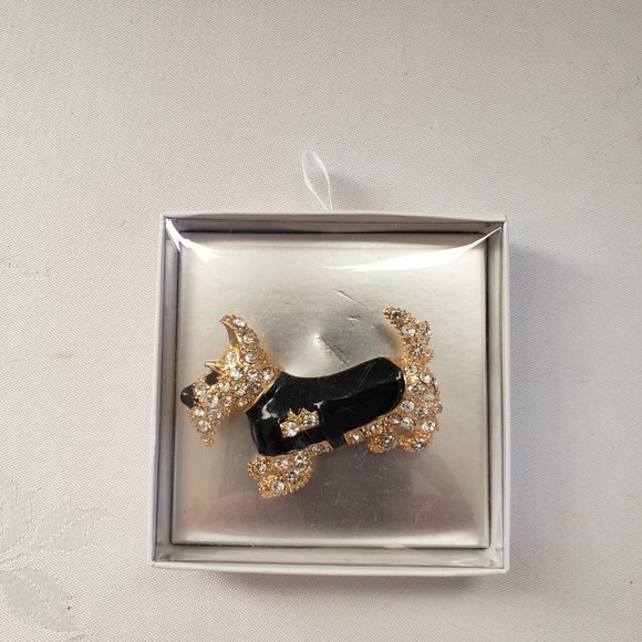 Scottie Dog Brooch.  Scottish Terrier.  Black enamel, diamond simulants on gold - Picture 11 of 12